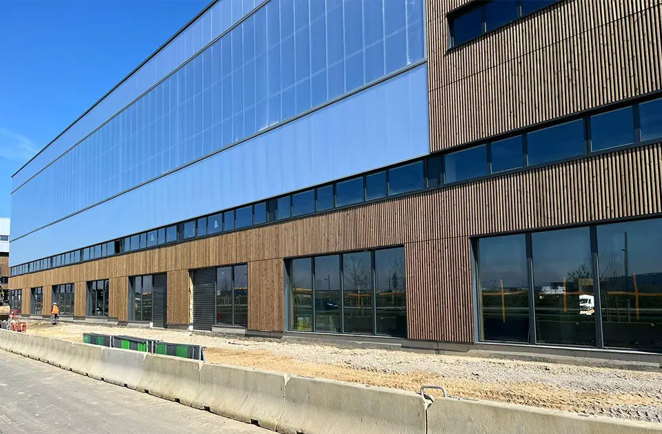 AEROLIANS TREMBLAY-EN-FRANCE  (93) - GSE - CONSTRUCTION DU CENTRE MULTI-ACTIVITES